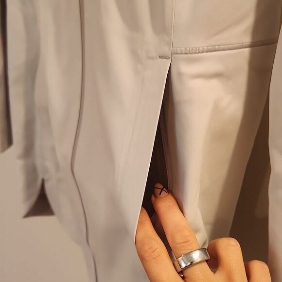 Lululemon Glyde Along Softshell Jacket Coat in chrome size 2 - Picture 9 of 16